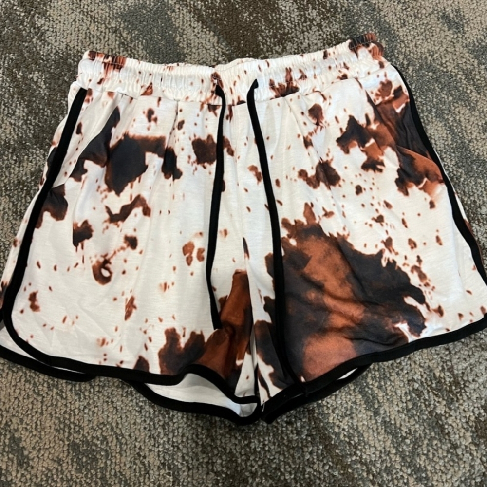 Boutique cowhide shorts